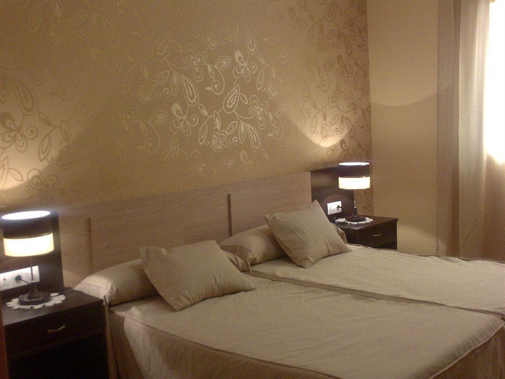 Hotel Los Chiles Villanueva Del Arzobispo Δωμάτιο φωτογραφία