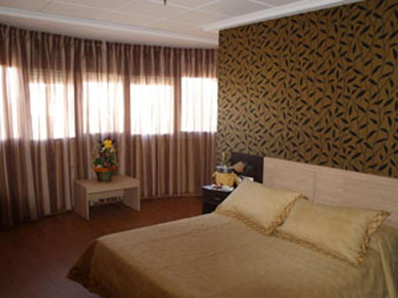 Hotel Los Chiles Villanueva Del Arzobispo Δωμάτιο φωτογραφία